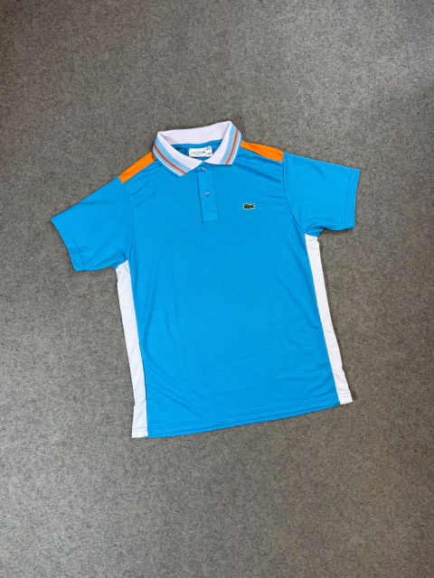 CAMISETA GOLA POLO CROCO RECORTE AZUL
