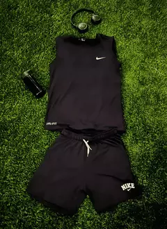 CONJUNTO NIKE ENTRENAMIENTO 2X1 - comprar online