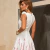 Vestido curto branco bordado - JJ modas