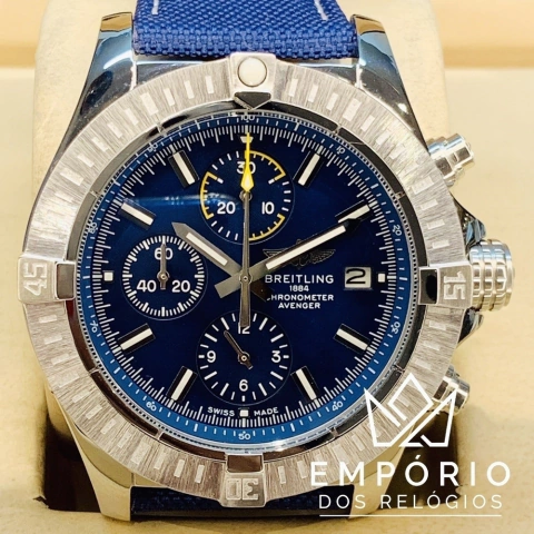 Breitling Avenger Chronograph Azul