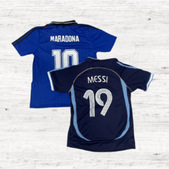 COMBO CAMISETA MARADONA + MESSI RETRO - MundoAfa