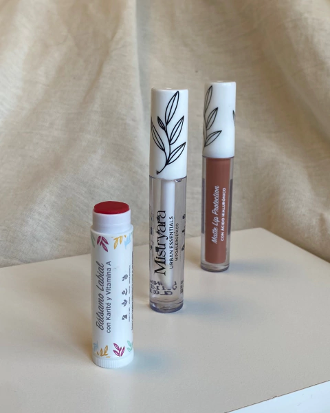 Lip Combo: 1 bálsamo + 1 labial líquido + 1 Crystal Gloss a eleccion - comprar online