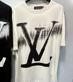 Camiseta LV de Algodão Oversize Variadas - comprar online