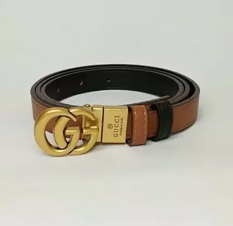 Cinto Gucci com fivela dupla G