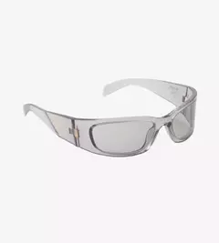 Óculos de sol com a placa em metal icônica - comprar online