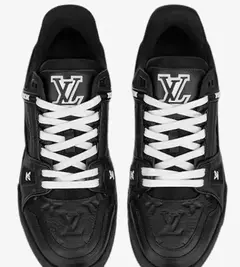 Tênis LV Trainer Black Embossed Monogram na internet