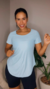 Blusa fitness feminina AZUL BEBÊ - Tecido respirável - Cobre bumbum - FITI