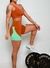SHORT RECORTES - Short com recortes duas cores - FITI