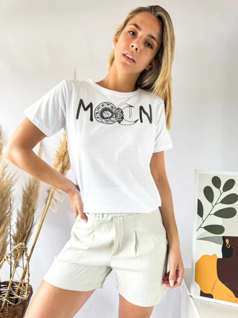 Remera con Brillos Moon - comprar online