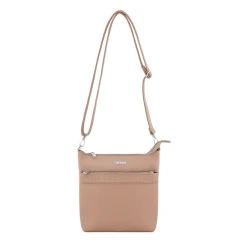 Morral Trendy color nude de material PU con bolsillos frontal y antirrobo, y tira regulable desmontable