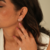 Brinco Ear Cuff Três Corações Vazados Banhado a Ouro 18k na internet