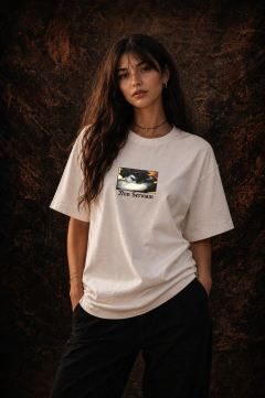 REMERA Oversize. - LUCIFER - - comprar online
