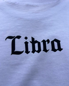 REMERA Oversize. - LIBRA. - - LUCIF