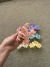 Broche tres flores- (elegir color) en internet