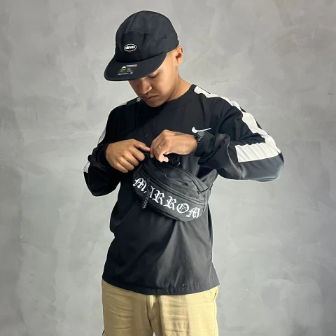 Pochete "Marrom" Old London Preto