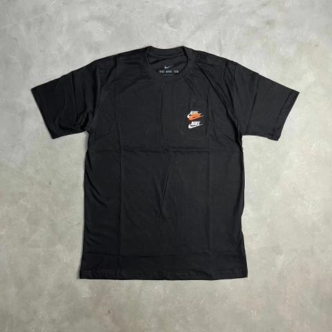 Camiseta NK Triple Swoosh Logo