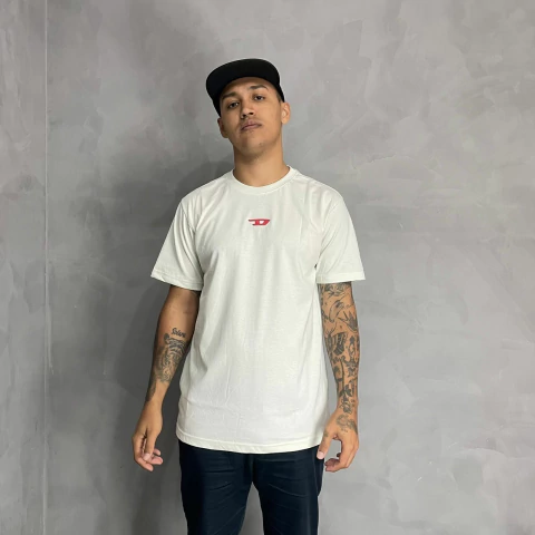 Camiseta Logo Relevo DSL Off White