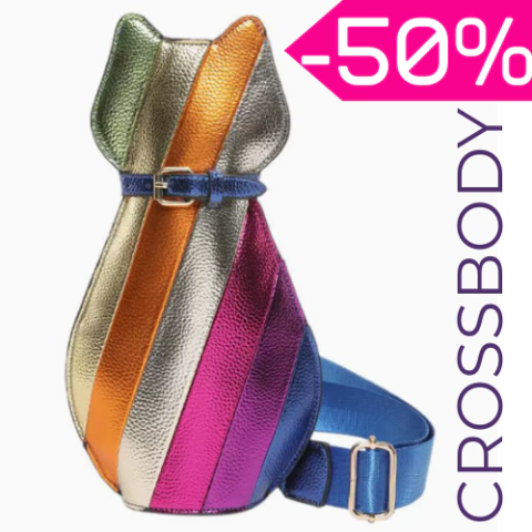 Bolsa crossbody en forma de gato con colores arcoíris y brillo iridiscente, diseño único. Fondo blanco.