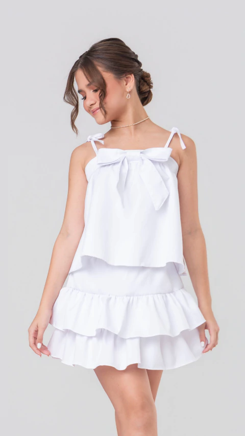 Conjunto Cloe branco (saia com shortinho por baixo) - comprar online