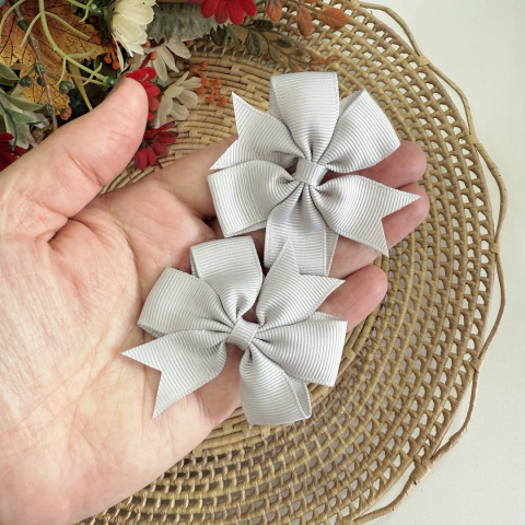 Par de lacinhos Bia - cinza - comprar online