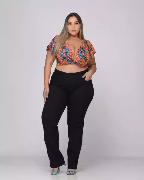 CALÇA JEANS CIGARRETE FEM PLUS SIZE PRETO