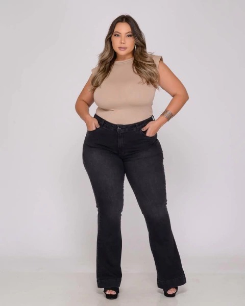 CALÇA JEANS FLARE FEM PRETO