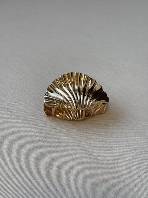 Presilha Concha Dourada G