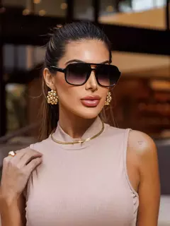 LIANA | Óculos de Sol Aviador Retangular em Acetato – Lentes Degradê - Preto Clássico - comprar online