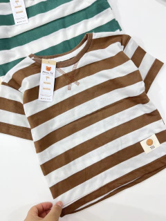 REMERA RAYADA OVERSIZE en internet