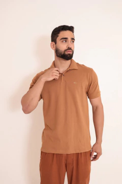 Camisa Polo Piquet Caramelo - comprar online