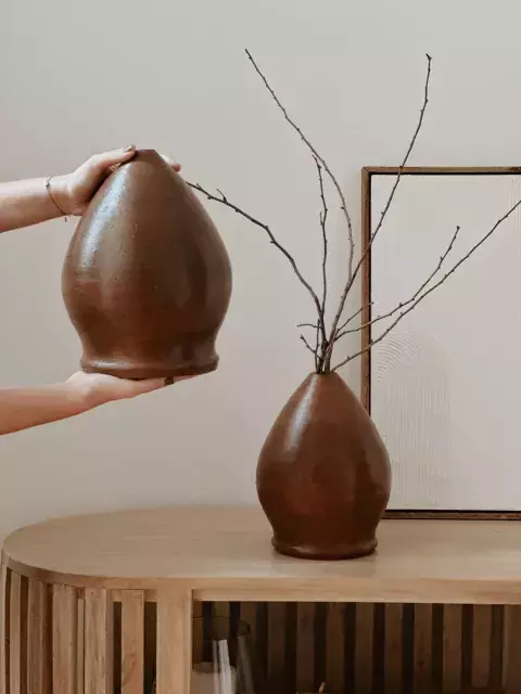 Jarrón gota 18x25cm marrón oscuro
