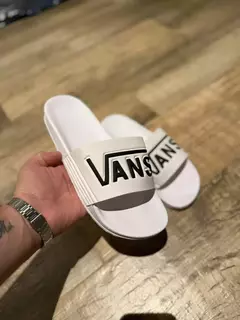 ¡2X1 EN OJOTAS VANS! Y de regalo REMERA VANS