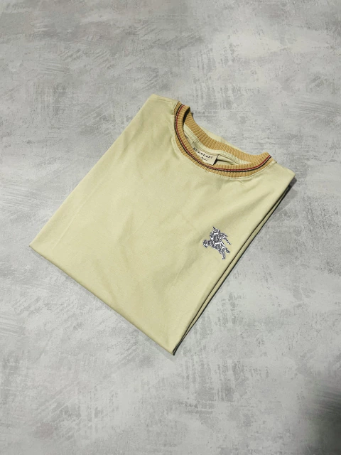 4 CAMISETA BURBERRY COTTON EGÍPCIO