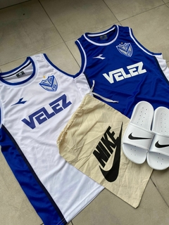 2X1 MUSCULOSAS AZUL Y BLANCA + OJOTAS NIKE DE REGALO!! ENVIO GRATIS!!