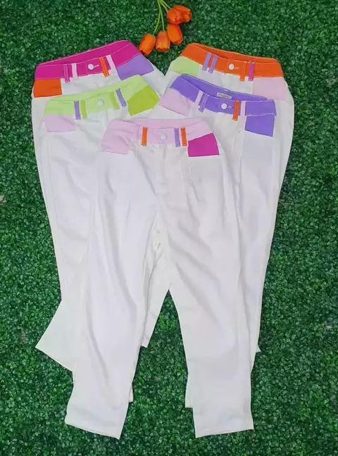 Domi Modas Calça Jeans Bolsos Coloridos Descontraído Moderna 8291
