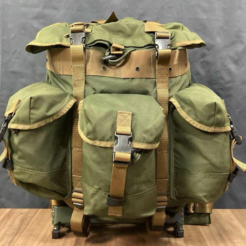 Mochila Alice Pack Original – Resistência e História Militar - comprar online