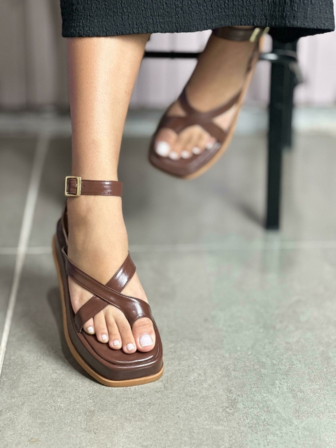 Flat Mirela - Marrom - comprar online