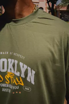 OVERSIZED BROOKLIN THE POWER - VERDE