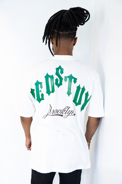 Camiseta Oversized - Verde/ Marrom na internet