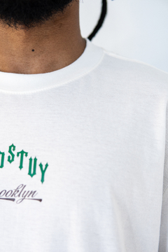 Camiseta Oversized - Verde/ Marrom - BED STUY BROOKLYN