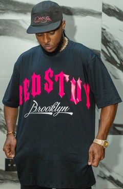 CAMISETA OVERSIZED BED STUY BROOKLYN-ROSE - comprar online