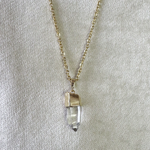 AMULETO PUNTA DE CUARZO - comprar online