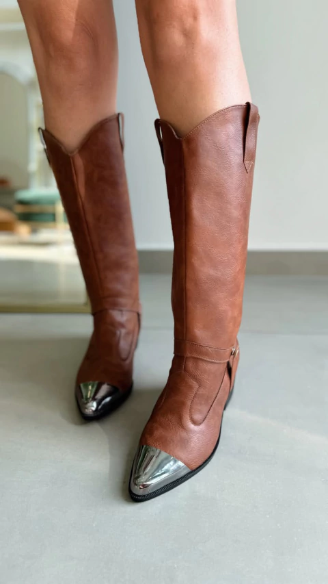 BOTA TATI MARROM - comprar online