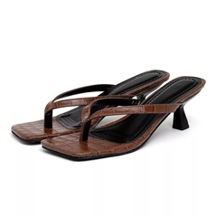 Tamanco Feminino Dedo Salto Kitten Heels Cacau - comprar online