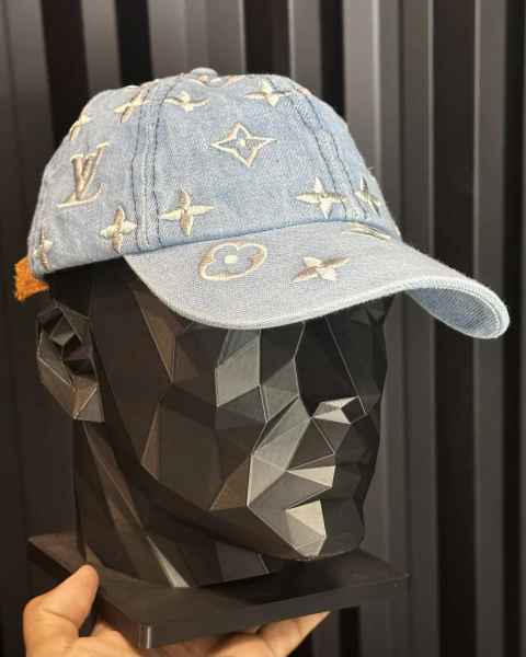 BONÉ LV REF 7773