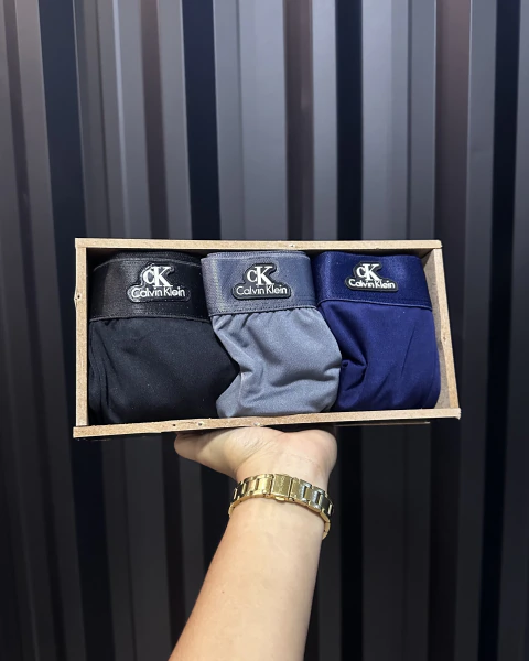 KIT C/3UNI DE CUECAS CK REF 6915