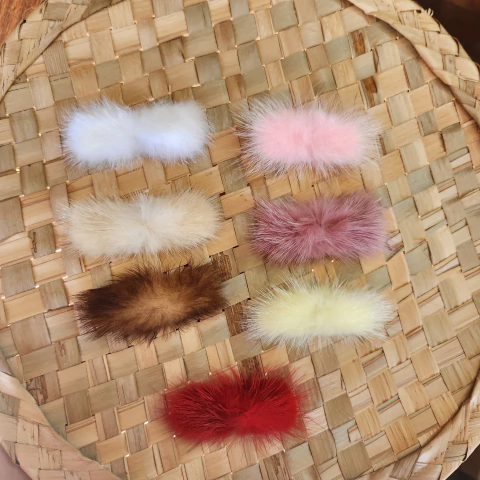 Pompom Bigode - Unitário (7cm) - comprar online