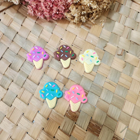 Par Aplique Emborrachado Sorvetinho com Granulado (3x2,5) - comprar online