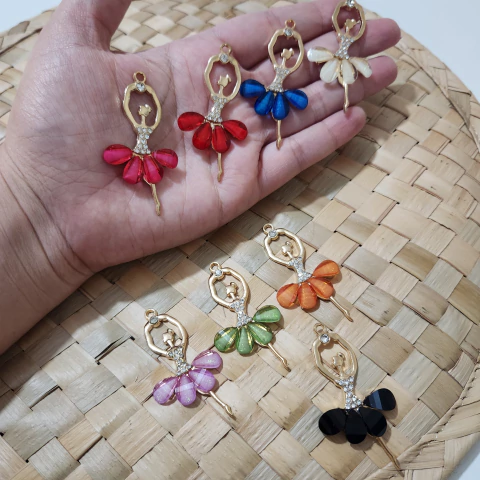 Aplique Bailarina Metal 6,3cm(1 Unidade) - comprar online