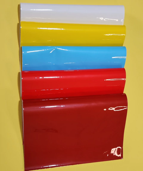 Folha Lonita Verniz Yama 27*40cm (1 unidade) - comprar online